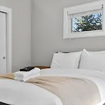 Luxury 3br 2ba Penthouse Apartment Boston