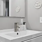 Luxury 3br 2ba Penthouse Boston