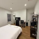 Historic Lower Mills Homestay *