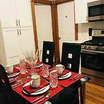 Boston Lodge And Suites