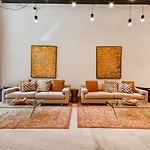 Global Luxury Downtown *