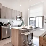 Global Luxury Downtown Apartment Boston