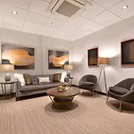 Global Luxury Downtown Apartment