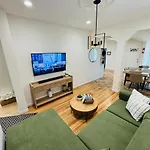 Spacious 3Br Unit In Boston Free Parking