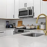 5Br 3Bath 6Beds Boston Home