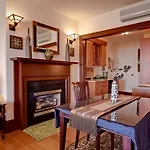 Bed & Breakfast The Gryphon House