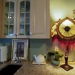 The Gryphon House 3* Boston