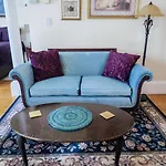 The Gryphon House 3*