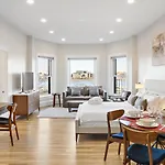 The Gryphon House Bed & Breakfast Boston
