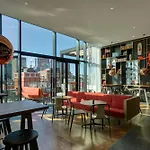 Citizenm North Station Hotel 4*