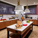 Hampton By Hilton At The Seaport District Hotel Boston