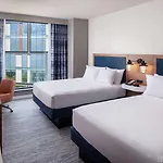 Hampton By Hilton At The Seaport District