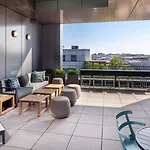 Homewood By Hilton Seaport District Hotel 3*