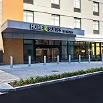 Home2 By Hilton South Bay Hotel 3*