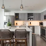 Apartment 3br & Den Penthouse Common Mgh & Tufts Boston