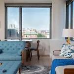 Apartment 2br In Downtown & T-station