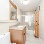 Eastie Roomy 3br With Easy And Airport Access Apartment Boston