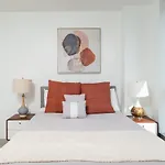 Apartment 3br & Den Penthouse Common Mgh & Tufts Boston