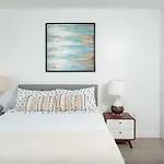 3br & Den Penthouse Common Mgh & Tufts Apartment *