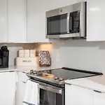 2br In Downtown & T-station * Boston