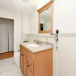 Eastie Roomy 3br With Easy And Airport Access Boston