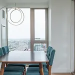 3br & Den Penthouse Common Mgh & Tufts Apartment *