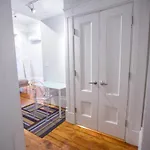 Comfy Beacon Hill Great For Work Travel #7
