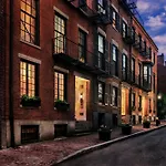 Comfy Beacon Hill Studio Great For Work Travel #7