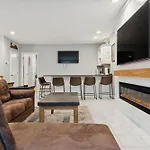 Heart Of Southie - Hot Tub + Walk To Top Bars