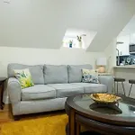Apartment 80-3 3br - Cozy Near Dorchester Center *