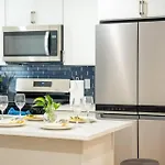 80-3 3br - Cozy Near Dorchester Center *