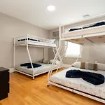 558-3 3br - Modern Nest Near Franklin Park *
