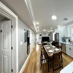 558-3 3br - Modern Nest Near Franklin Park *