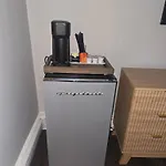 Cozy Room In Revere Near Beachmont Blue Line Station