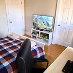 Homestay In South Boston