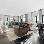 Apartment Luxury Massive Penthouse In Watertown