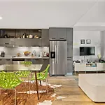 Cozy Family In With A Pool And Gym Apartment *