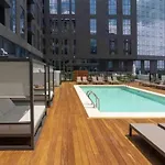 Apartment Elegant With Pool And Fitness Center