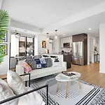 Apartment Elegant With Pool And Fitness Center Boston