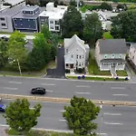 988 - 2 4Br Boston Cozy Getaway Near Geneva Cliffs