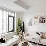 Apartment South End Oasis W Pool & Gym