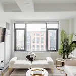 Apartment South End Oasis W Pool & Gym *