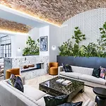 Family Fun In Rooftop Pool & Views Apartment Boston