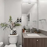 Two-bedroom Family Downtown Pool