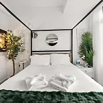 Apartment Luxury South End With Views