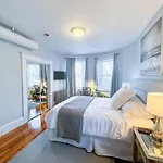 Spacious 3bed, 2bath, Near Hospitals & Transports Brookline