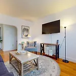 Steps To Public Transport, Coll, Roof Deck Apartment *