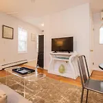 Modern,02 Mile To Northeastern, In Unit Laundry