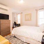 Modern,02 Mile To Northeastern, In Unit Laundry