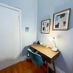 Oversized Furnished Brownstone Studio In Back Bay